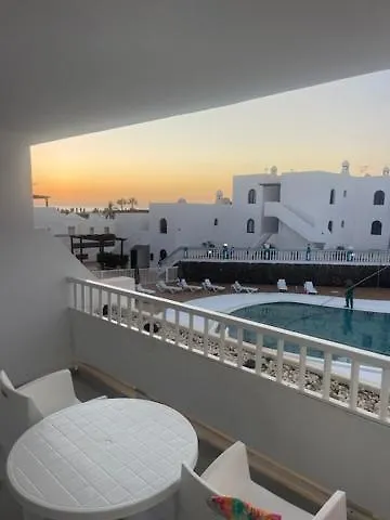 Pistachio Apartment 323 - Lanzarote Apartment Costa Teguise 0*,  Spagna